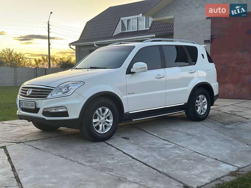Внедорожник / Кроссовер SsangYong Rexton 2012 в Черкассах