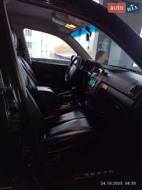 Позашляховик / Кросовер SsangYong Rexton 2009 в Києві