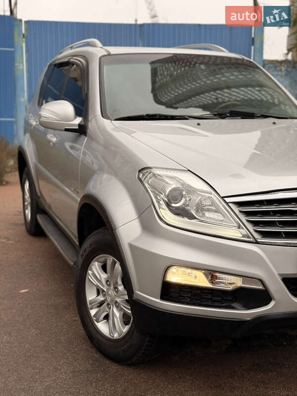 Внедорожник / Кроссовер SsangYong Rexton 2013 в Киеве
