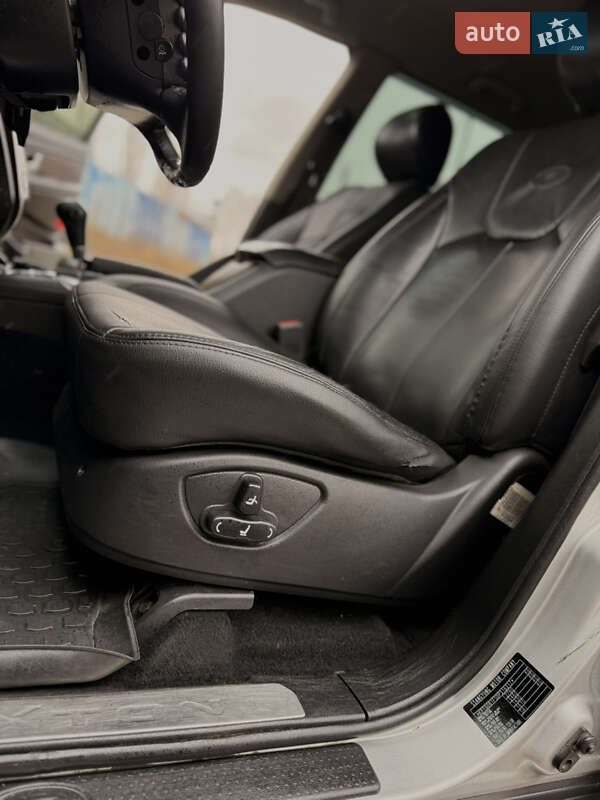 Внедорожник / Кроссовер SsangYong Rexton 2013 в Киеве