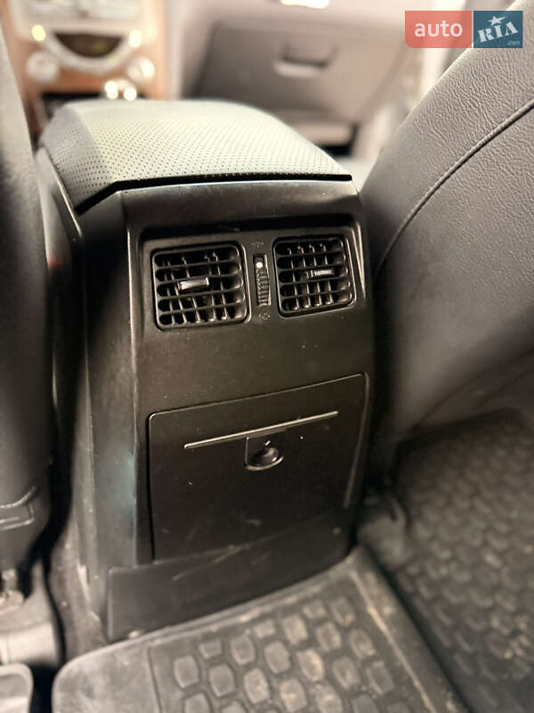 Внедорожник / Кроссовер SsangYong Rexton 2013 в Киеве