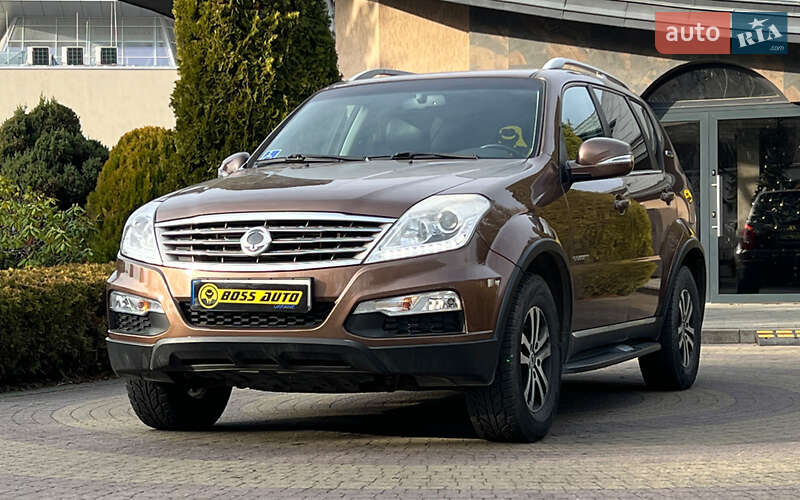 Внедорожник / Кроссовер SsangYong Rexton 2015 в Львове