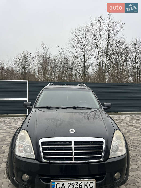 Внедорожник / Кроссовер SsangYong Rexton 2009 в Каневе