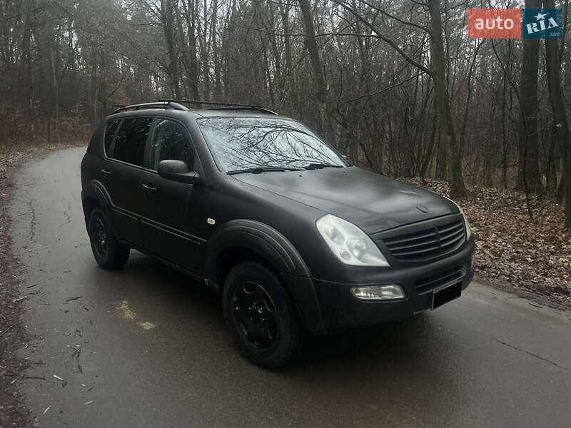Внедорожник / Кроссовер SsangYong Rexton 2006 в Киеве