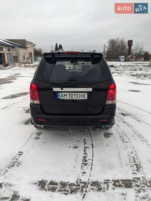 Позашляховик / Кросовер SsangYong Rexton 2004 в Києві фото 3 Позашляховик / Кросовер SsangYong Rexton 2004 в Києві