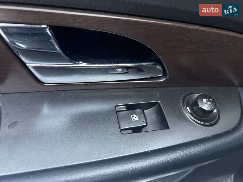 Внедорожник / Кроссовер SsangYong Rexton 2014 в Киеве