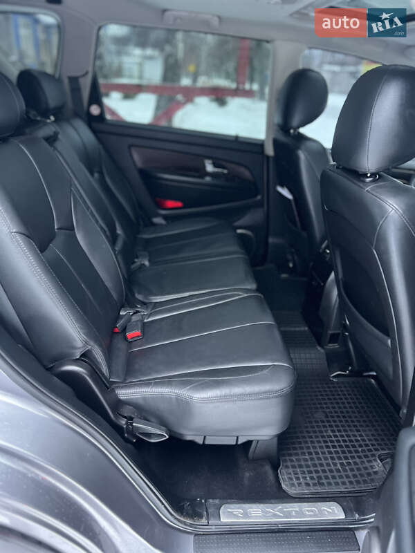 Внедорожник / Кроссовер SsangYong Rexton 2014 в Киеве