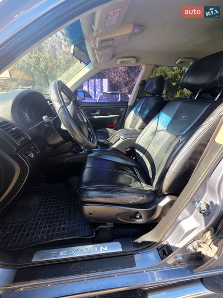 Внедорожник / Кроссовер SsangYong Rexton 2011 в Одессе