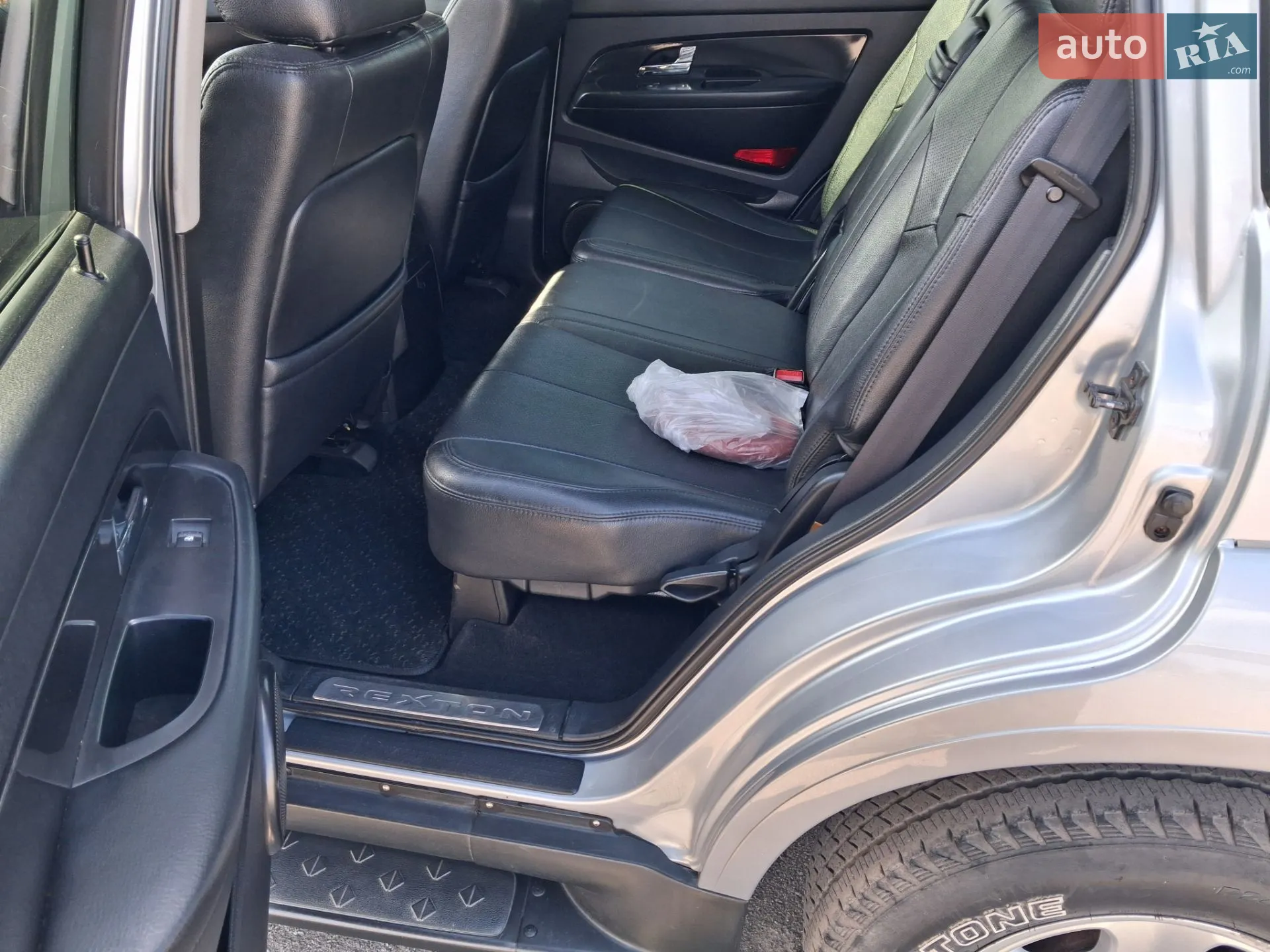 2010 SsangYong Rexton - мініатюра 16