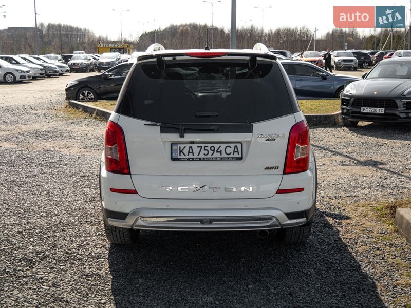 Внедорожник / Кроссовер SsangYong Rexton 2013 в Львове