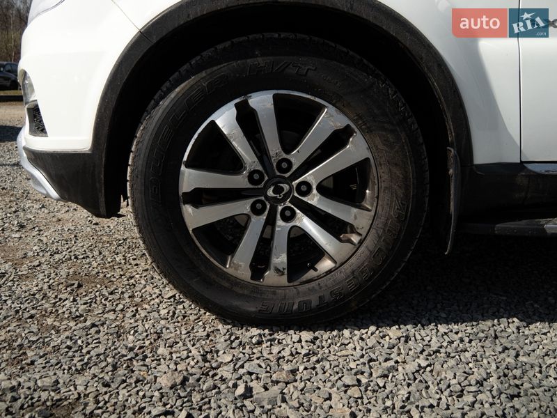 Внедорожник / Кроссовер SsangYong Rexton 2013 в Львове