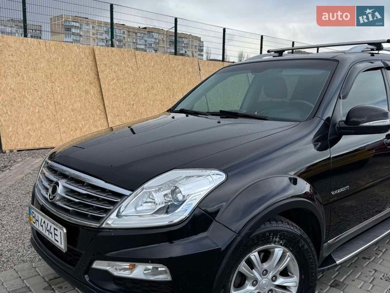 Внедорожник / Кроссовер SsangYong Rexton 2012 в Южном