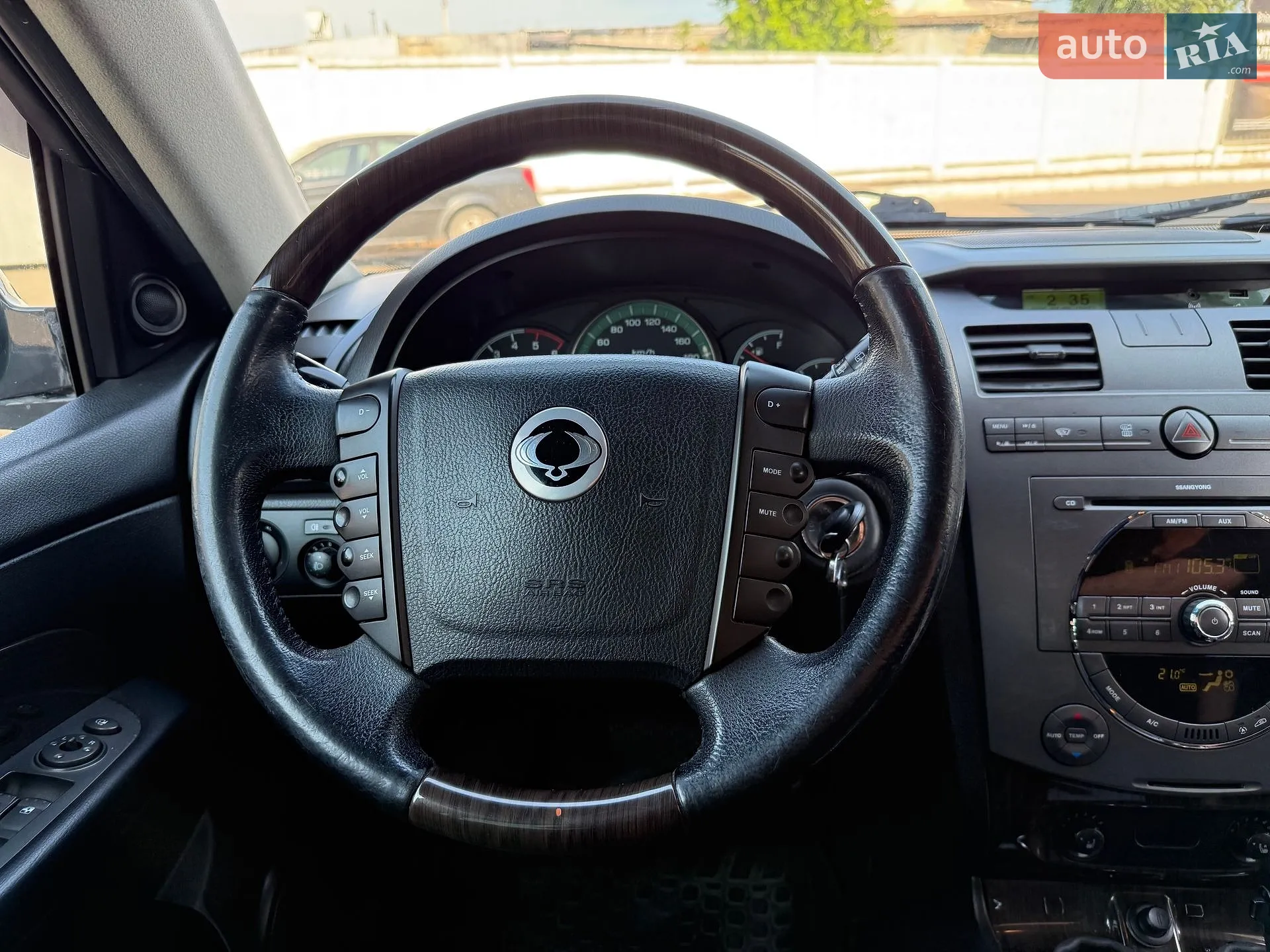 2012 SsangYong Rexton - мініатюра 29
