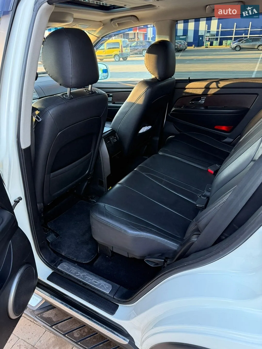 2014 SsangYong Rexton - мініатюра 12