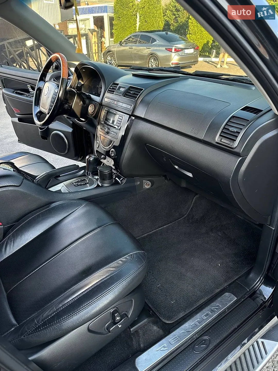 2012 SsangYong Rexton - мініатюра 11