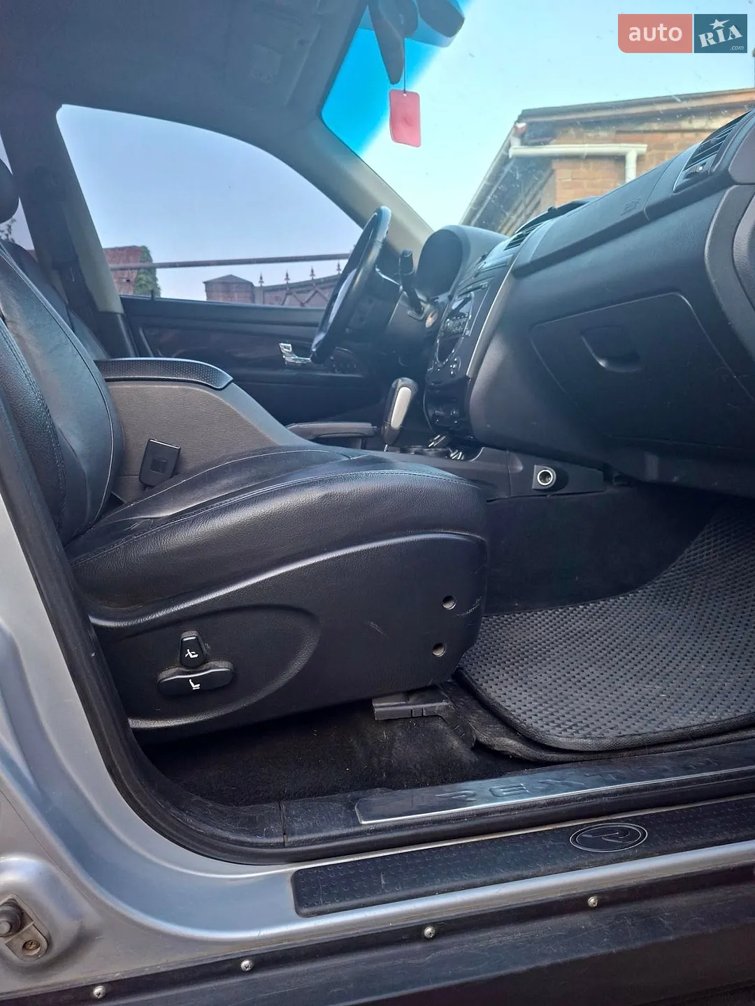 2010 SsangYong Rexton - мініатюра 6