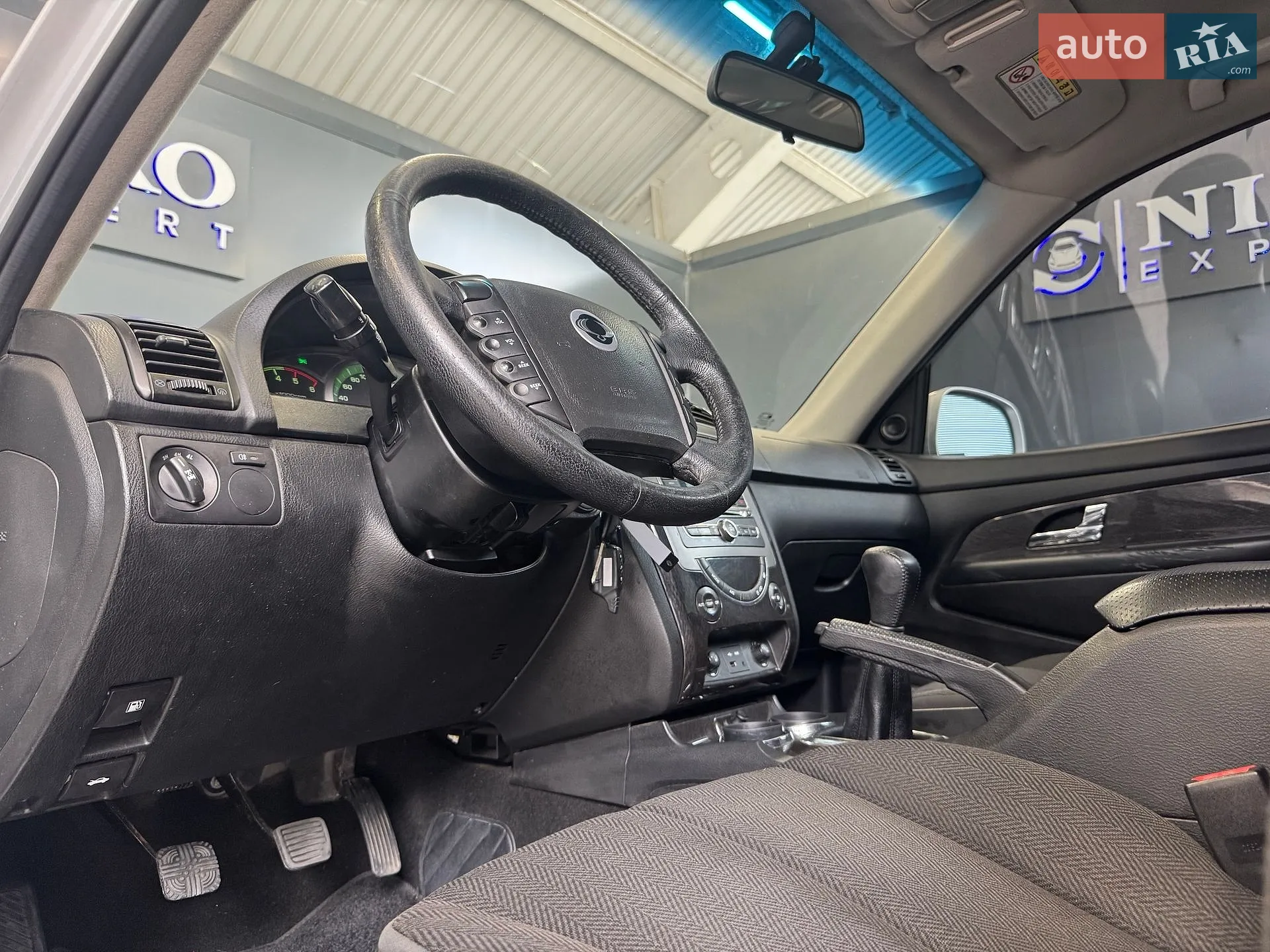 2012 SsangYong Rexton - мініатюра 21