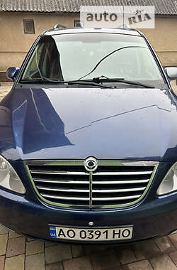 Універсал SsangYong Rodius 2008 в Ужгороді