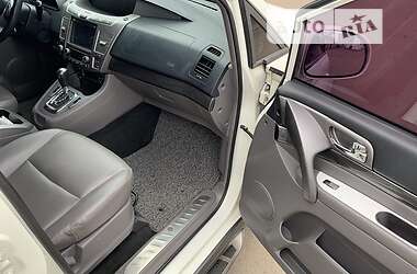 Минивэн SsangYong Rodius 2015 в 