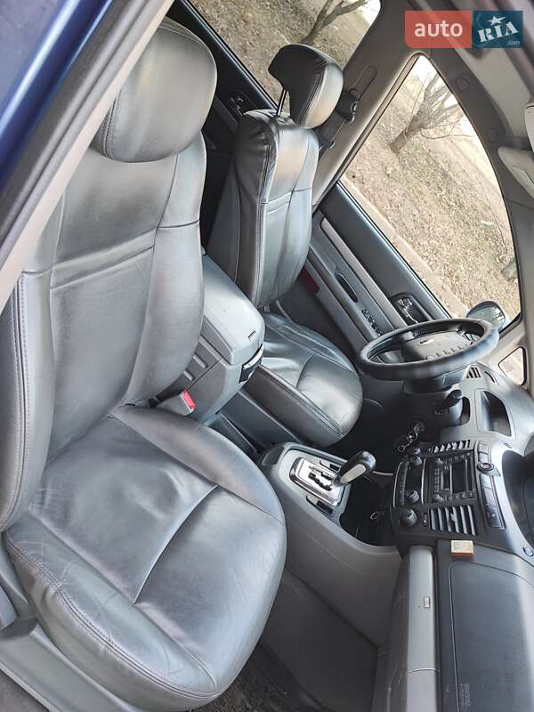Минивэн SsangYong Rodius 2008 в Харькове