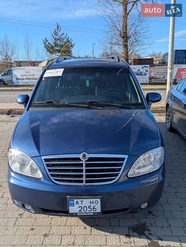 Мінівен SsangYong Rodius 2008 в Івано-Франківську