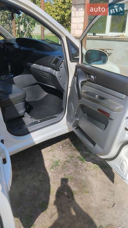 Минивэн SsangYong Rodius 2008 в Николаеве