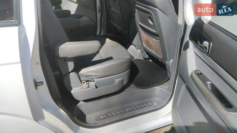 Минивэн SsangYong Rodius 2008 в Николаеве