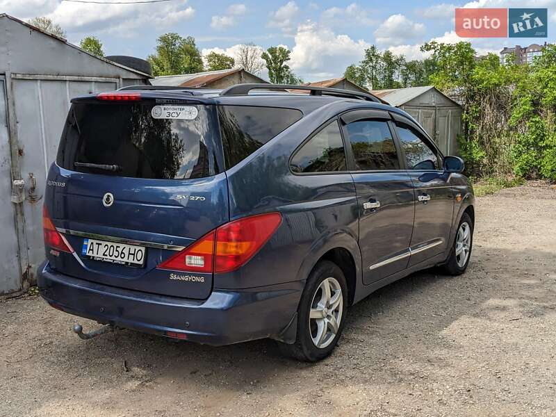 Мінівен SsangYong Rodius 2008 в Івано-Франківську