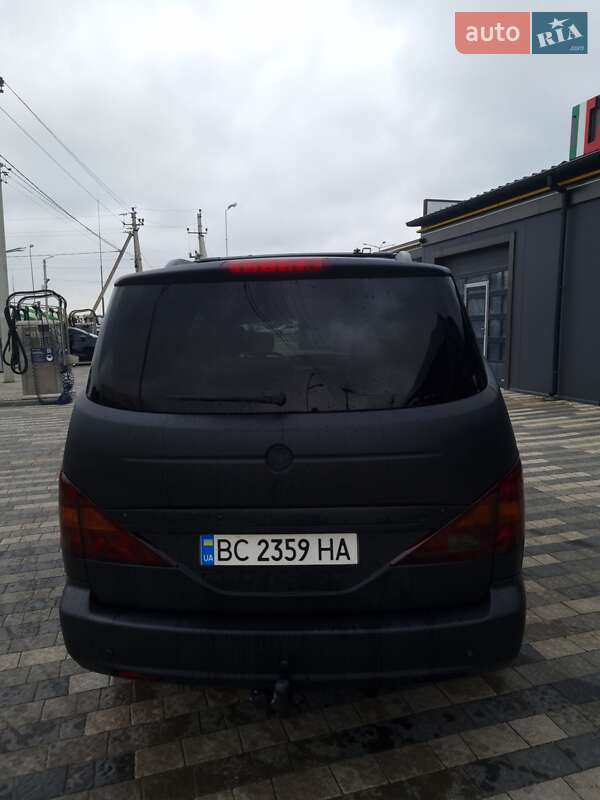 Минивэн SsangYong Rodius 2008 в Львове