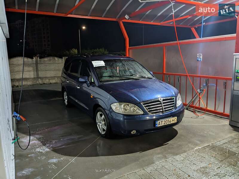 SsangYong Rodius 2008