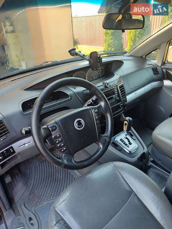 Минивэн SsangYong Rodius 2008 в Ивано-Франковске фото 8 Минивэн SsangYong Rodius 2008 в Ивано-Франковске