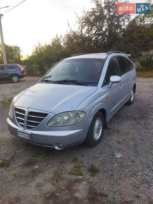Минивэн SsangYong Rodius 2007 в Харькове