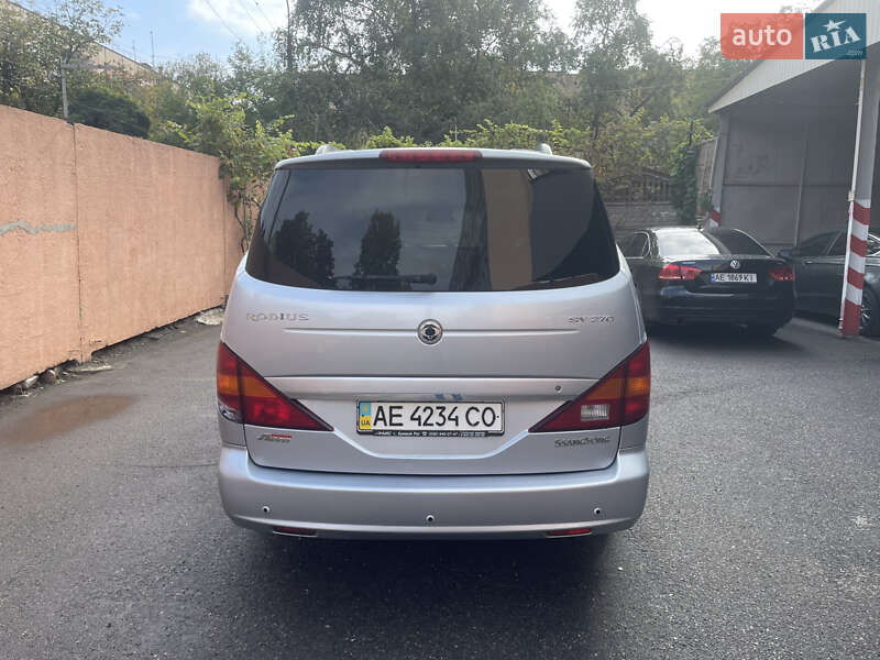 Минивэн SsangYong Rodius 2008 в Кривом Роге фото 5 Минивэн SsangYong Rodius 2008 в Кривом Роге