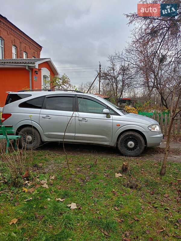 Минивэн SsangYong Rodius 2005 в Владимире фото 4 Минивэн SsangYong Rodius 2005 в Владимире