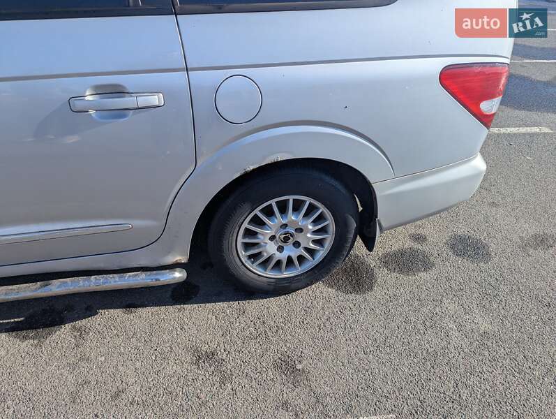Минивэн SsangYong Rodius 2006 в Киеве фото 33 Минивэн SsangYong Rodius 2006 в Киеве