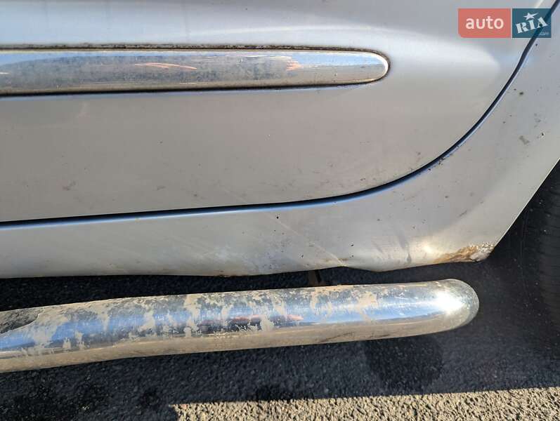 Минивэн SsangYong Rodius 2006 в Киеве фото 48 Минивэн SsangYong Rodius 2006 в Киеве