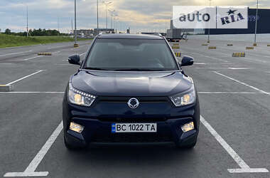 Внедорожник / Кроссовер SsangYong Tivoli 2015 в 