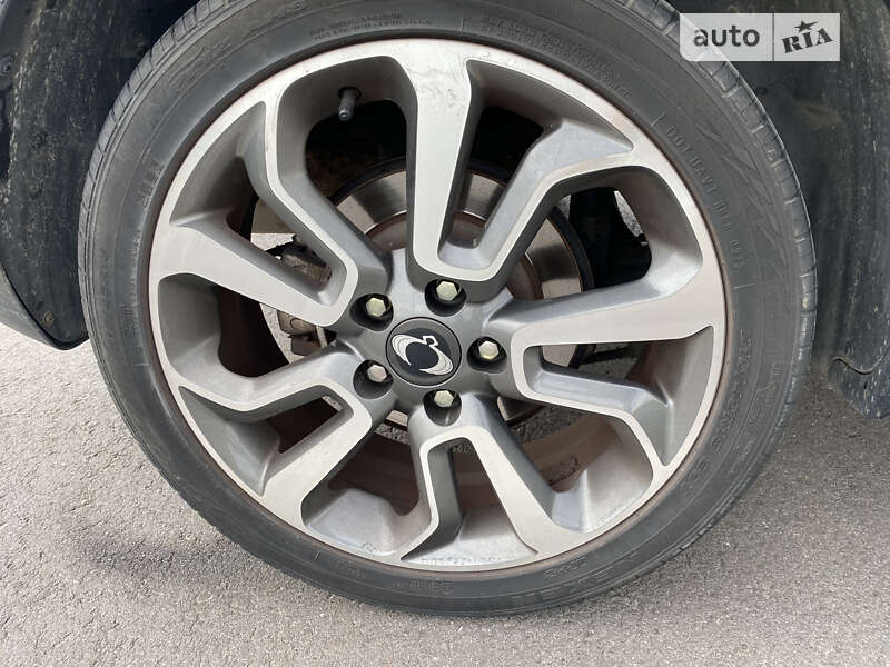 Внедорожник / Кроссовер SsangYong Tivoli 2015 в Львове фото 12 Внедорожник / Кроссовер SsangYong Tivoli 2015 в Львове