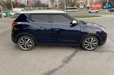 Внедорожник / Кроссовер SsangYong Tivoli 2015 в 