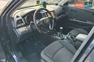 Позашляховик / Кросовер SsangYong Tivoli 2016 в 