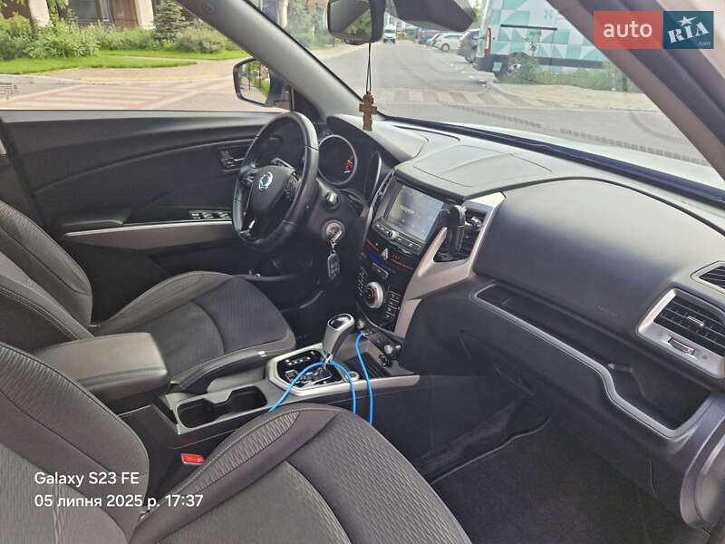 Внедорожник / Кроссовер SsangYong Tivoli 2018 в Софиевской Борщаговке
