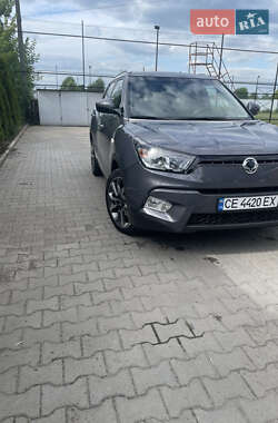 Внедорожник / Кроссовер SsangYong Tivoli 2015 в 