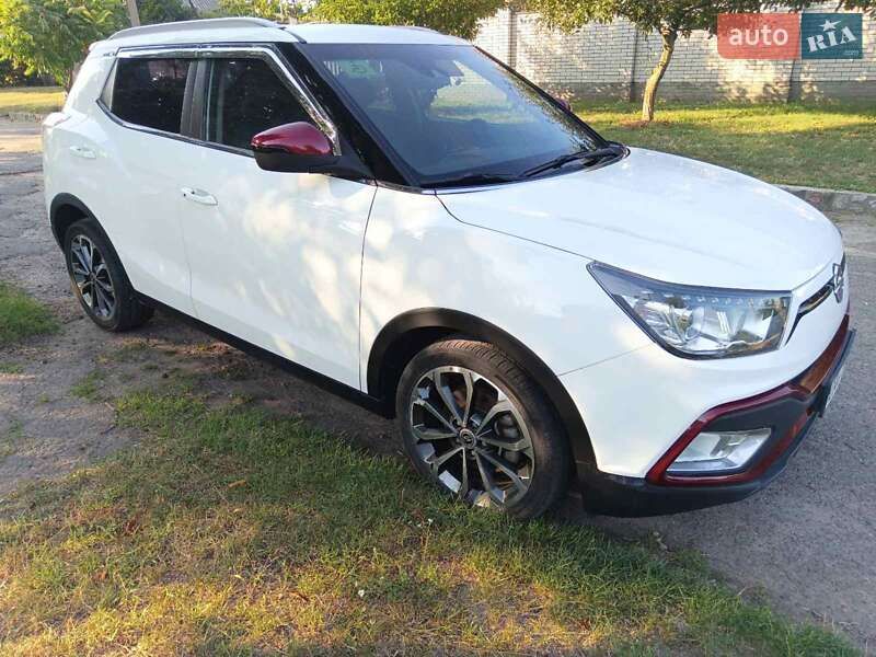 Внедорожник / Кроссовер SsangYong Tivoli 2017 в Черкассах фото 11 Внедорожник / Кроссовер SsangYong Tivoli 2017 в Черкассах