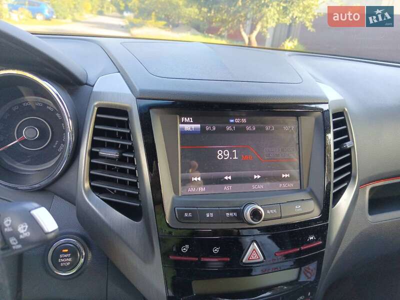 Внедорожник / Кроссовер SsangYong Tivoli 2017 в Черкассах фото 26 Внедорожник / Кроссовер SsangYong Tivoli 2017 в Черкассах