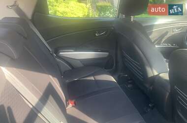 Внедорожник / Кроссовер SsangYong Tivoli 2015 в 