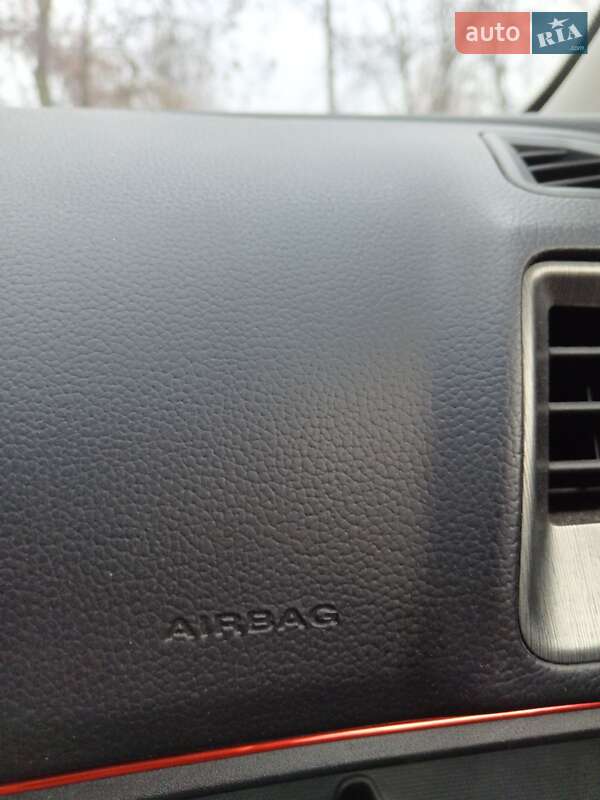 Внедорожник / Кроссовер SsangYong Tivoli 2017 в Черкассах