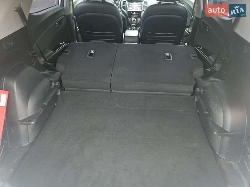 Внедорожник / Кроссовер SsangYong Tivoli 2019 в Киеве