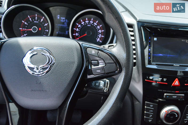 Позашляховик / Кросовер SsangYong XLV 2017 в Львові