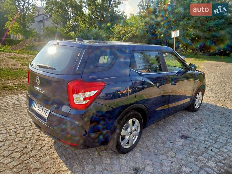 Внедорожник / Кроссовер SsangYong XLV 2016 в Ивано-Франковске