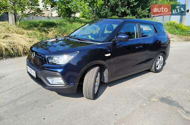 Внедорожник / Кроссовер SsangYong XLV 2016 в 